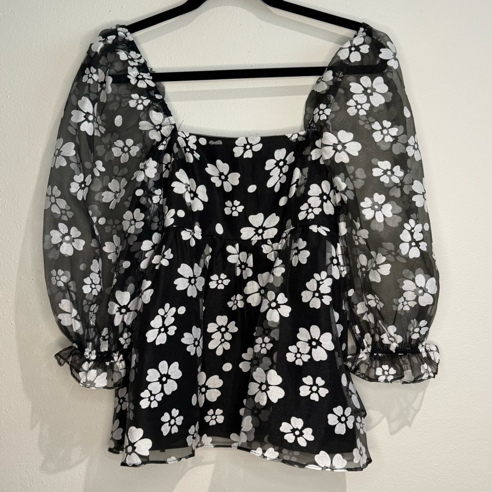 Storia Black White Floral Sheer Puff Sleeve Dressy Top NWT - Medium